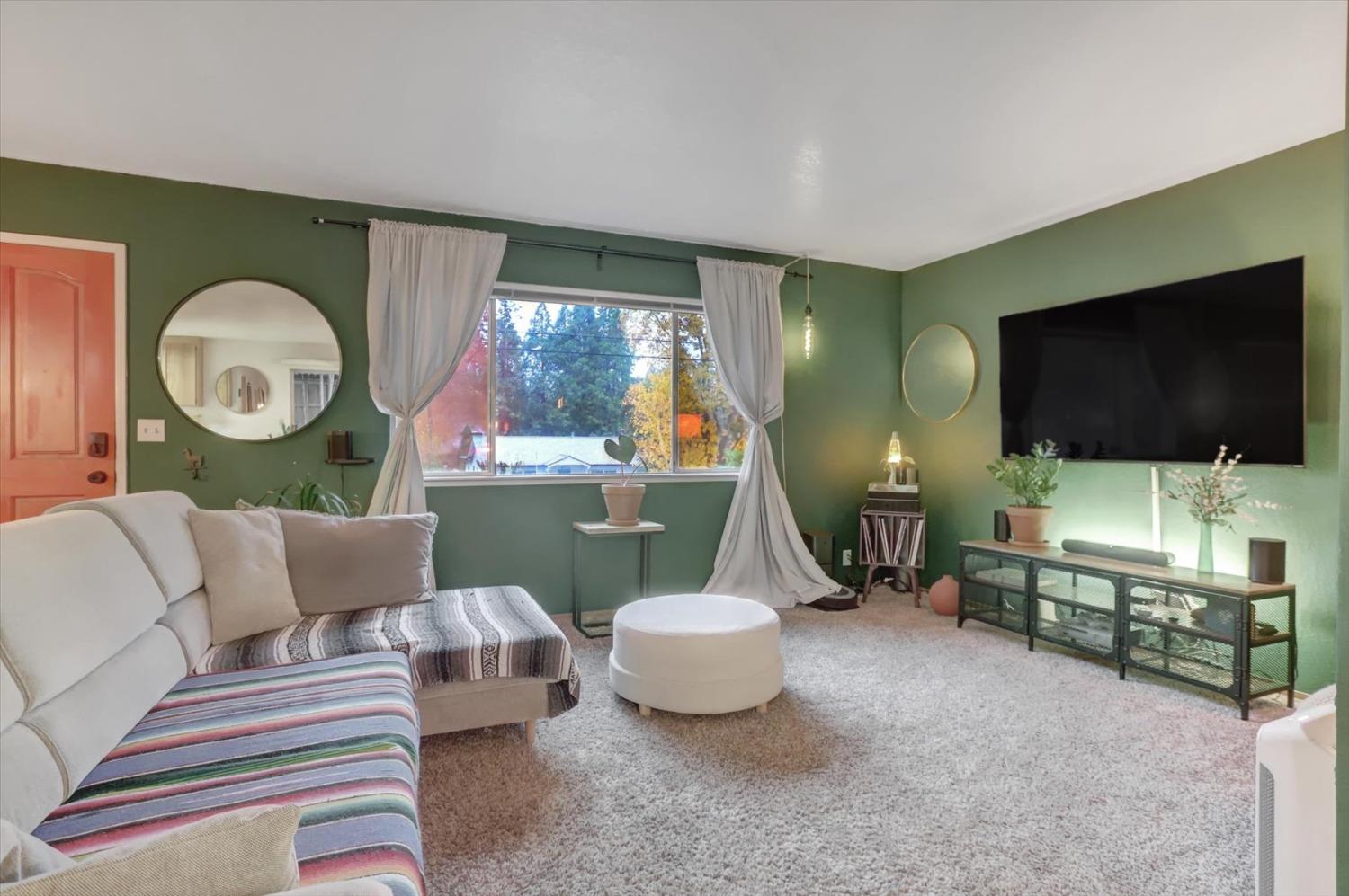 Detail Gallery Image 3 of 46 For 10763 W Butte View Dr, Grass Valley,  CA 95945 - 2 Beds | 1/1 Baths