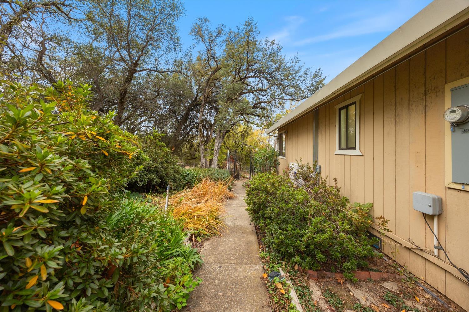 Detail Gallery Image 54 of 63 For 1028 Woodridge Rd, Placerville,  CA 95667 - 3 Beds | 2/1 Baths