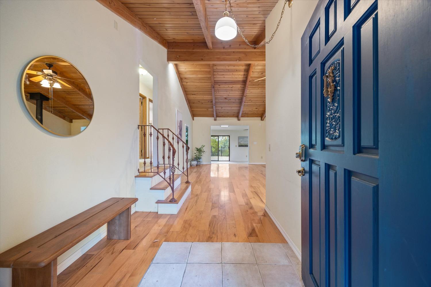 Detail Gallery Image 12 of 63 For 1028 Woodridge Rd, Placerville,  CA 95667 - 3 Beds | 2/1 Baths