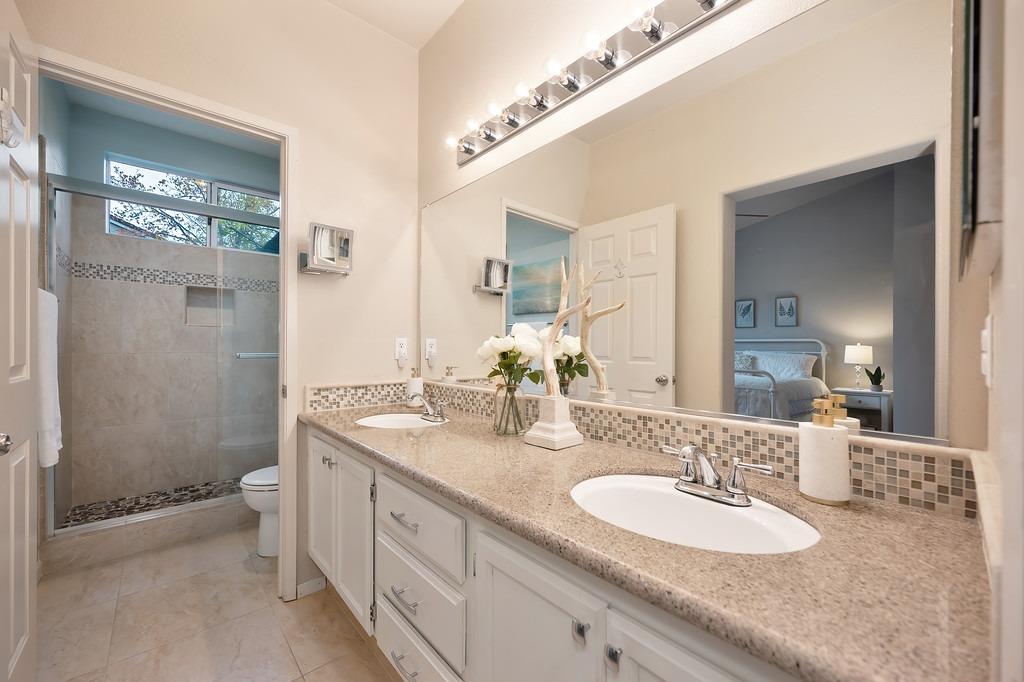 Detail Gallery Image 29 of 51 For 108 Farham Dr, Folsom,  CA 95630 - 3 Beds | 2 Baths