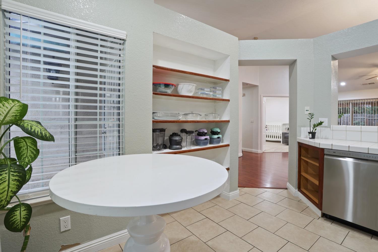 Detail Gallery Image 11 of 36 For 2419 Tilden Park St, Stockton,  CA 95206 - 3 Beds | 2 Baths