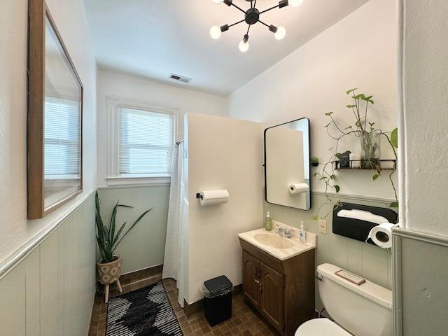 Detail Gallery Image 12 of 21 For 2224 J St, Sacramento,  CA 95816 - – Beds | – Baths