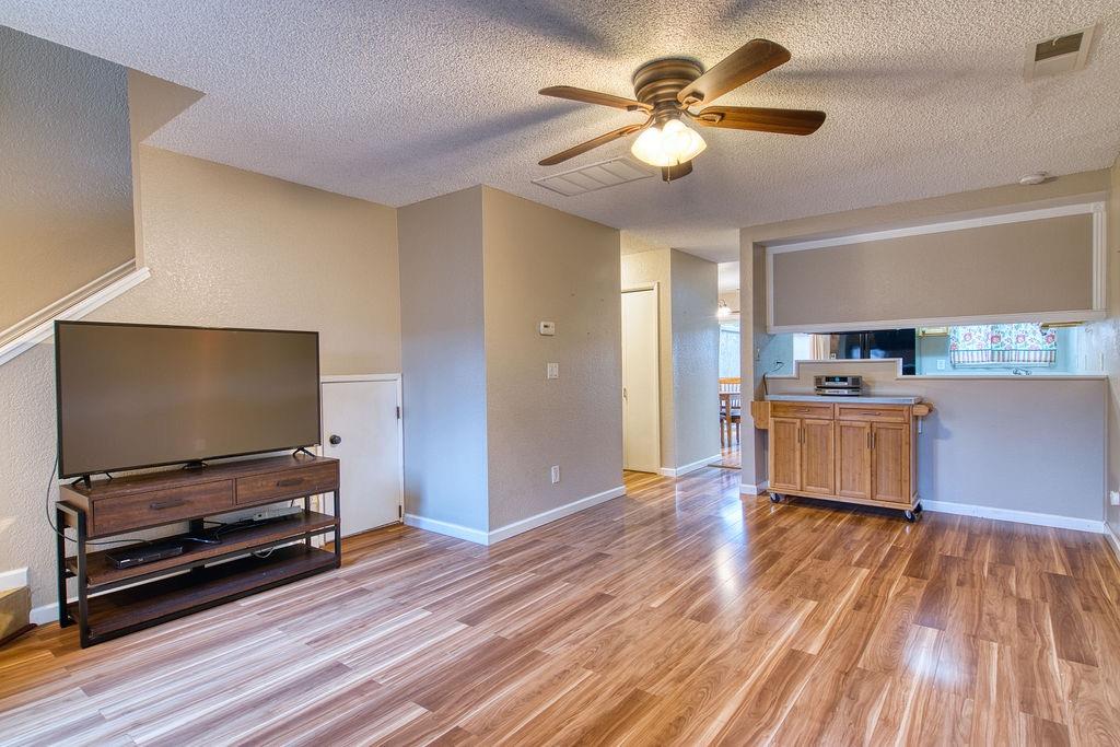 Detail Gallery Image 6 of 30 For 4001 Dale Rd #D,  Modesto,  CA 95356 - 2 Beds | 1/1 Baths