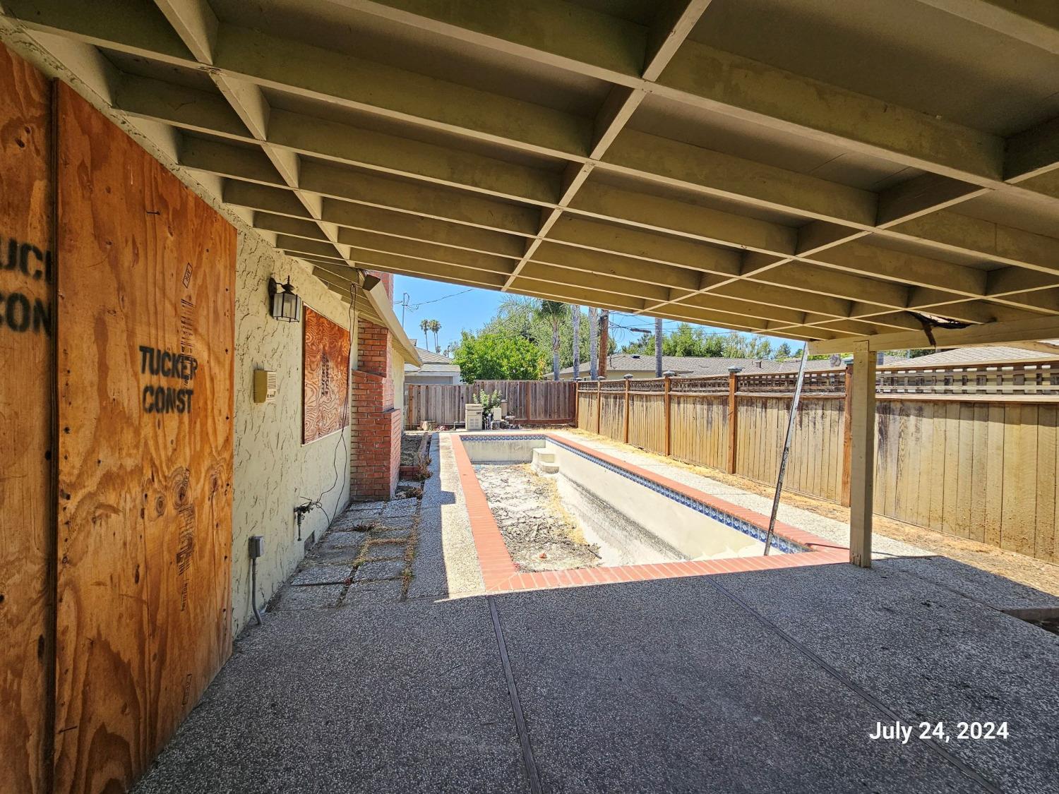 Detail Gallery Image 5 of 18 For 1705 Curtner Ave, San Jose,  CA 95125 - 4 Beds | 3/1 Baths