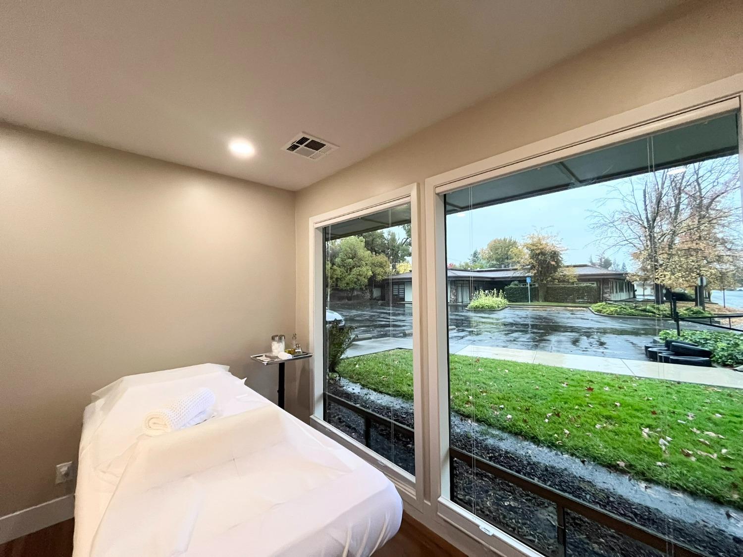 Detail Gallery Image 22 of 37 For 1832 Avondale Ave #1,  Sacramento,  CA 95825 - – Beds | – Baths