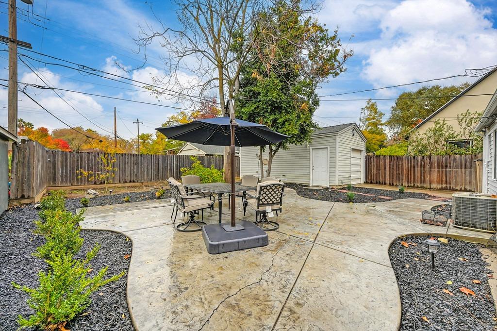 Detail Gallery Image 29 of 33 For 2831 Castro Way, Sacramento,  CA 95818 - 2 Beds | 1 Baths