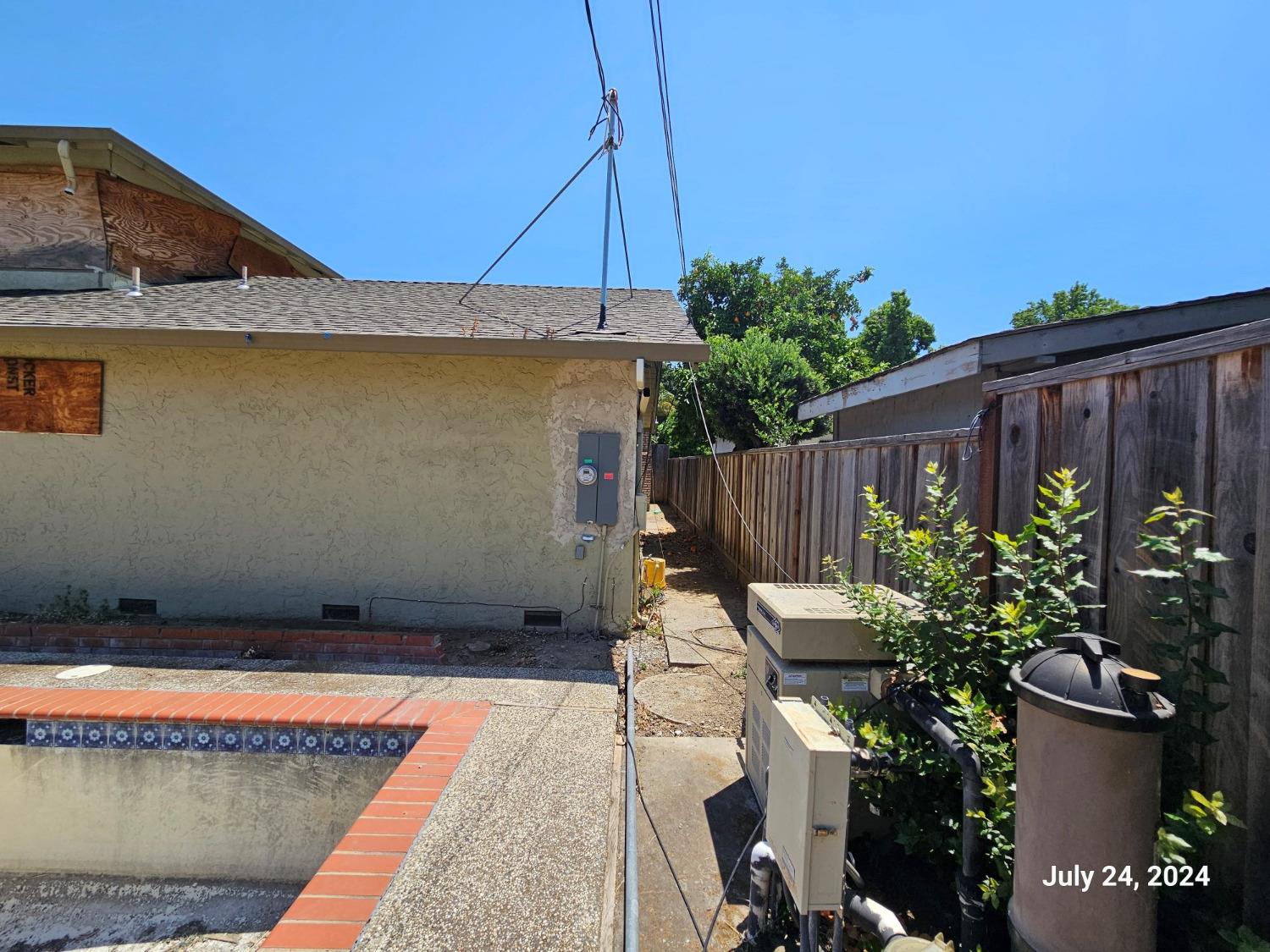 Detail Gallery Image 7 of 18 For 1705 Curtner Ave, San Jose,  CA 95125 - 4 Beds | 3/1 Baths