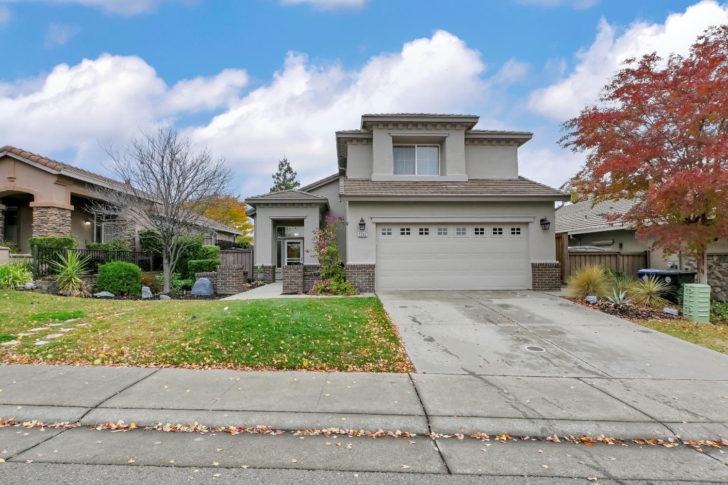 Detail Gallery Image 5 of 44 For 2242 Gallup Dr, Folsom,  CA 95630 - 4 Beds | 3 Baths