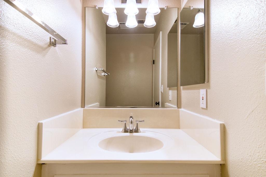 Detail Gallery Image 12 of 30 For 4001 Dale Rd #D,  Modesto,  CA 95356 - 2 Beds | 1/1 Baths