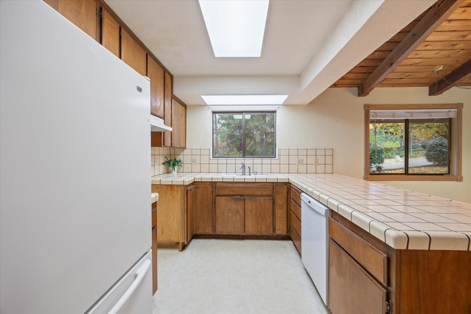 Detail Gallery Image 29 of 63 For 1028 Woodridge Rd, Placerville,  CA 95667 - 3 Beds | 2/1 Baths