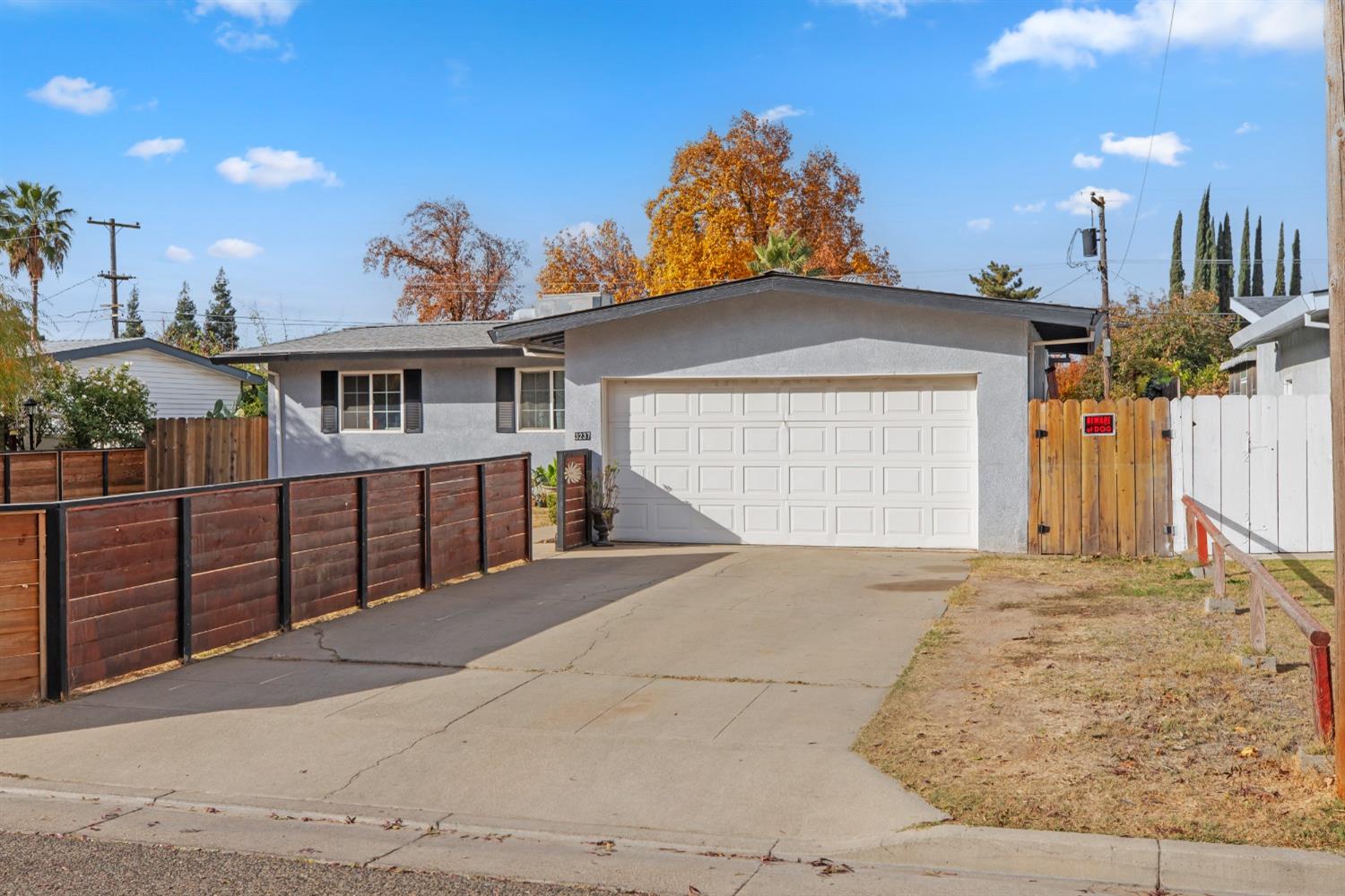 Detail Gallery Image 3 of 30 For 3237 Dakota St, Atwater,  CA 95301 - 3 Beds | 2 Baths