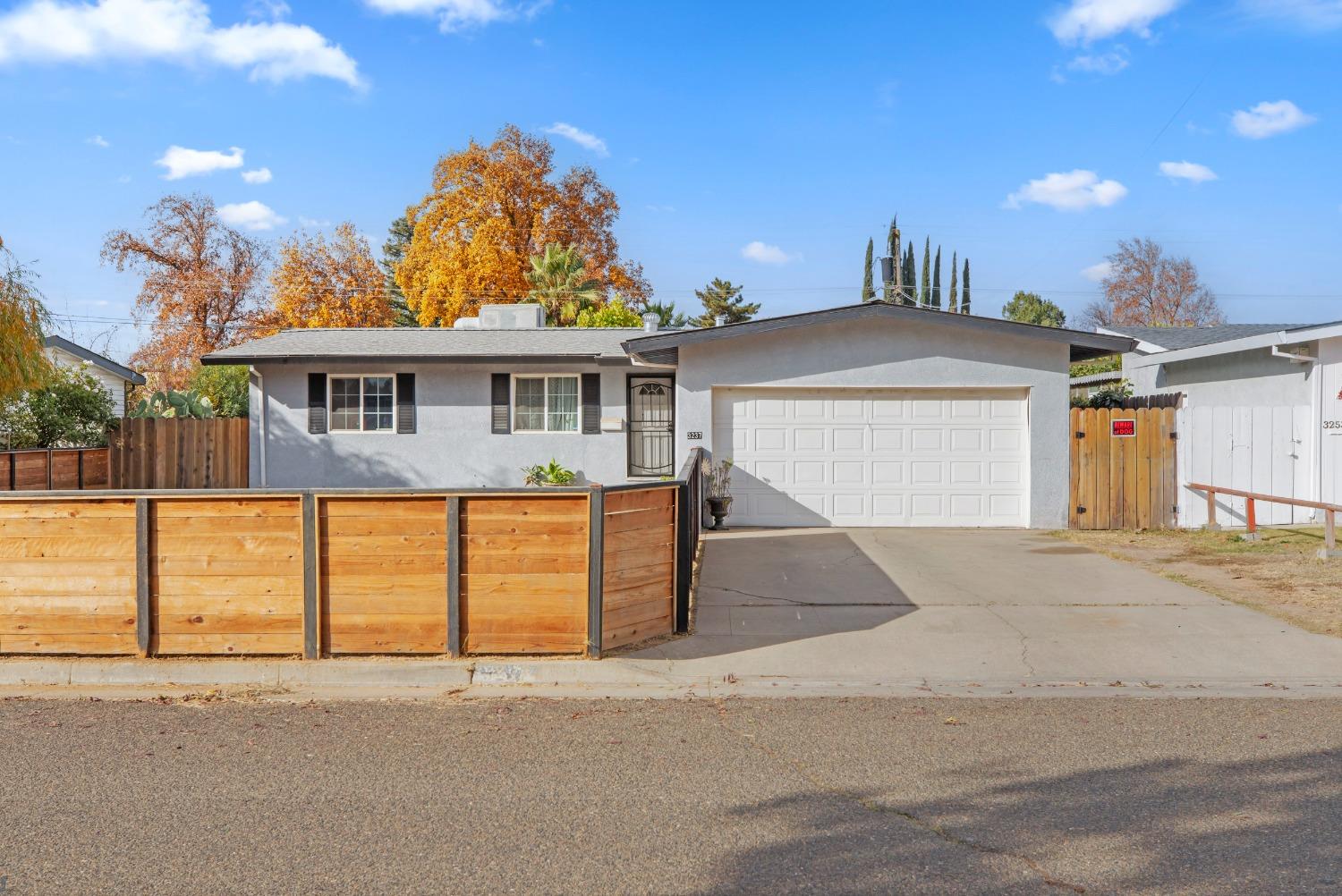 Detail Gallery Image 2 of 30 For 3237 Dakota St, Atwater,  CA 95301 - 3 Beds | 2 Baths