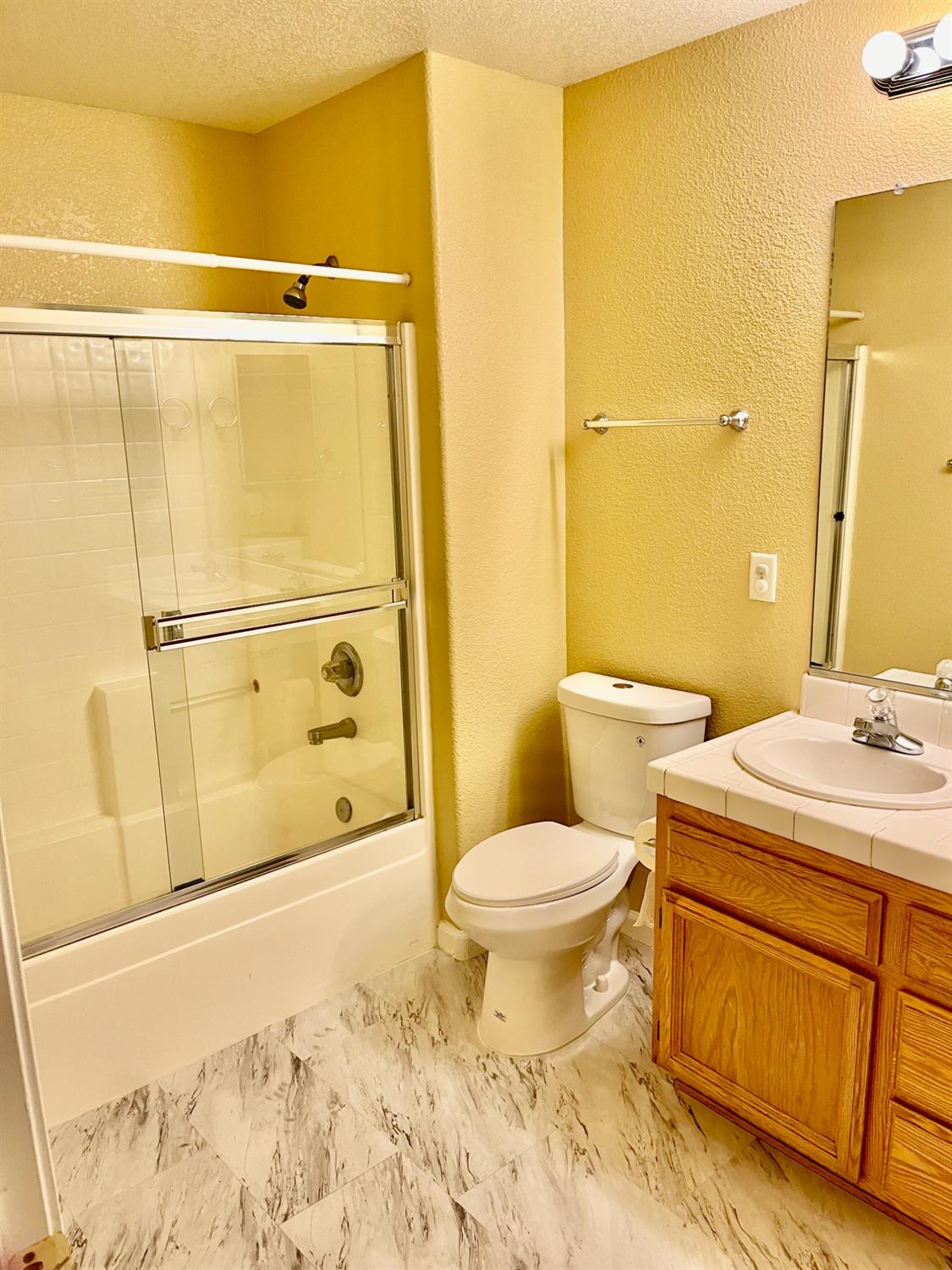 Detail Gallery Image 28 of 41 For 1334 Jodi Dr, Yuba City,  CA 95993 - 4 Beds | 2 Baths