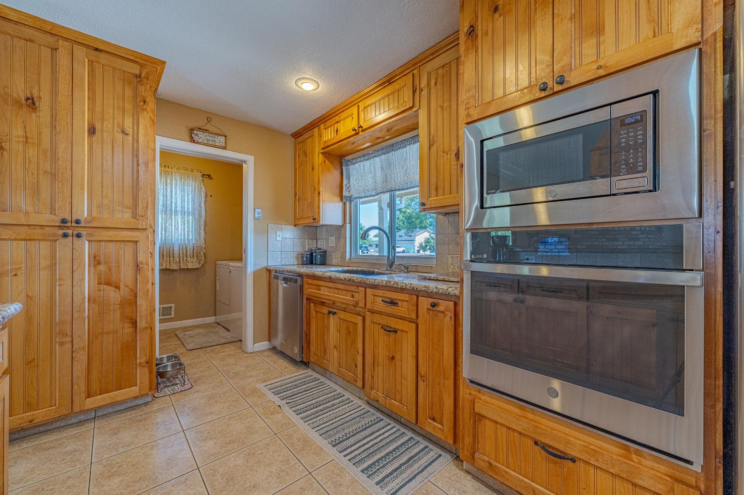 Detail Gallery Image 28 of 95 For 5221 Mulberry Ave, Atwater,  CA 95301 - 4 Beds | 3/1 Baths