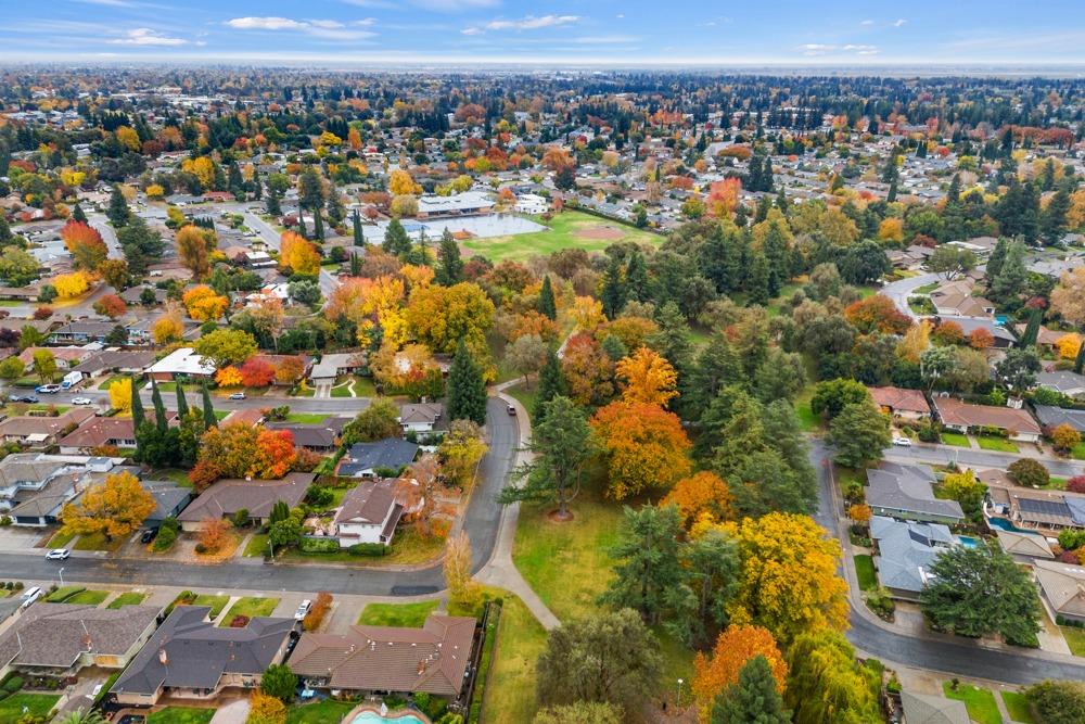 Detail Gallery Image 55 of 56 For 954 Trestle Glen Way, Sacramento,  CA 95831 - 3 Beds | 2 Baths