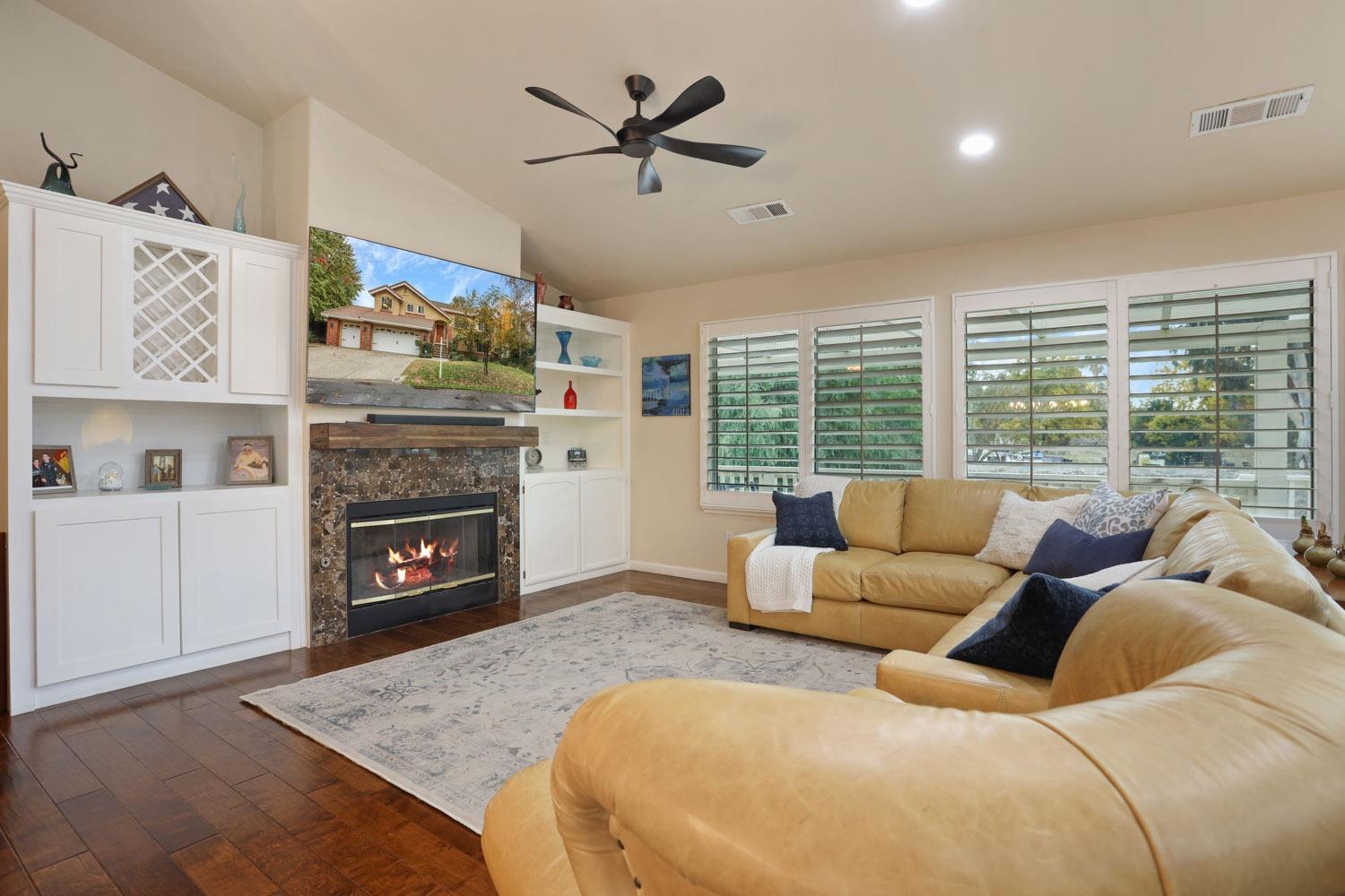 Detail Gallery Image 9 of 94 For 4658 Saint Andrews Dr, Stockton,  CA 95219 - 4 Beds | 2/1 Baths