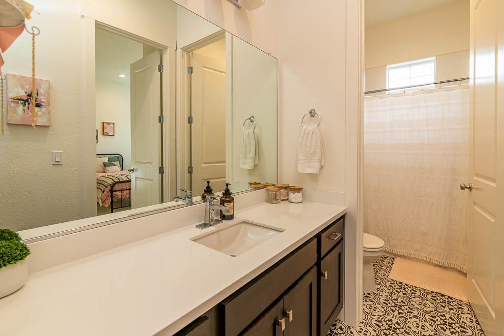 Detail Gallery Image 32 of 48 For 2525 Stone Meadow Rd, Turlock,  CA 95382 - 4 Beds | 3/1 Baths