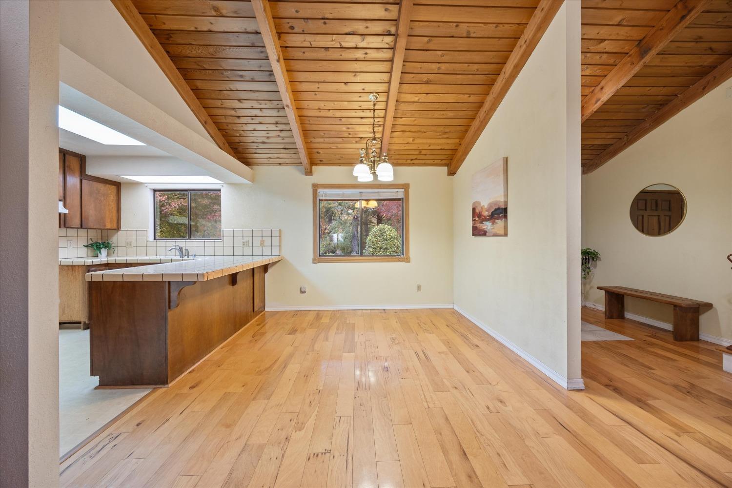 Detail Gallery Image 27 of 63 For 1028 Woodridge Rd, Placerville,  CA 95667 - 3 Beds | 2/1 Baths