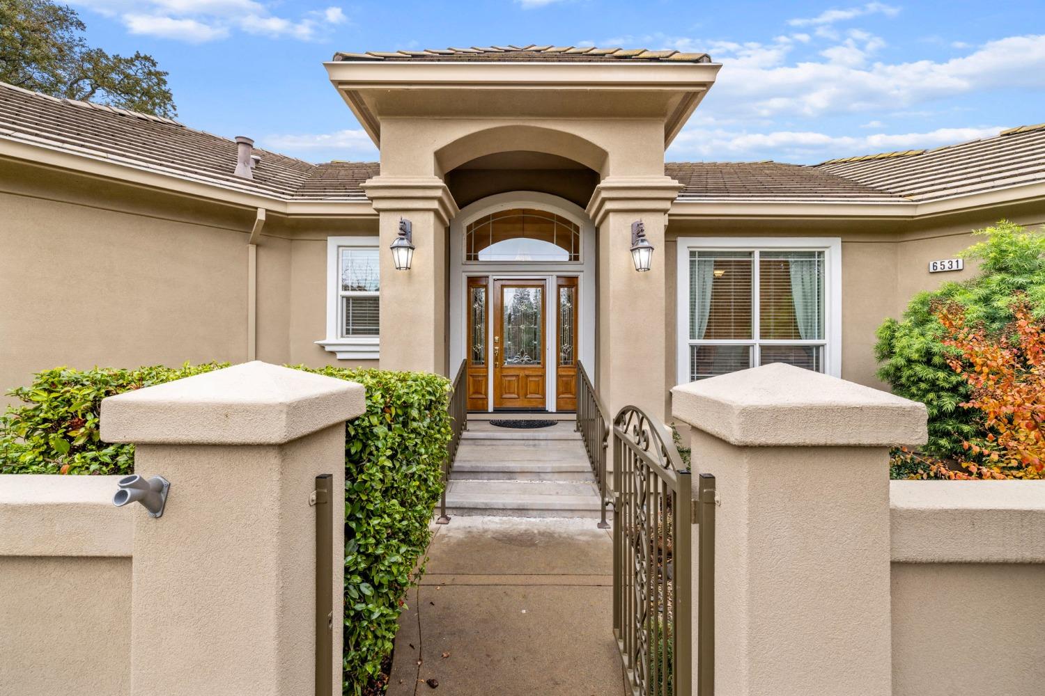 Detail Gallery Image 3 of 51 For 6531 via De Robles Dr, Rancho Murieta,  CA 95683 - 4 Beds | 2/1 Baths