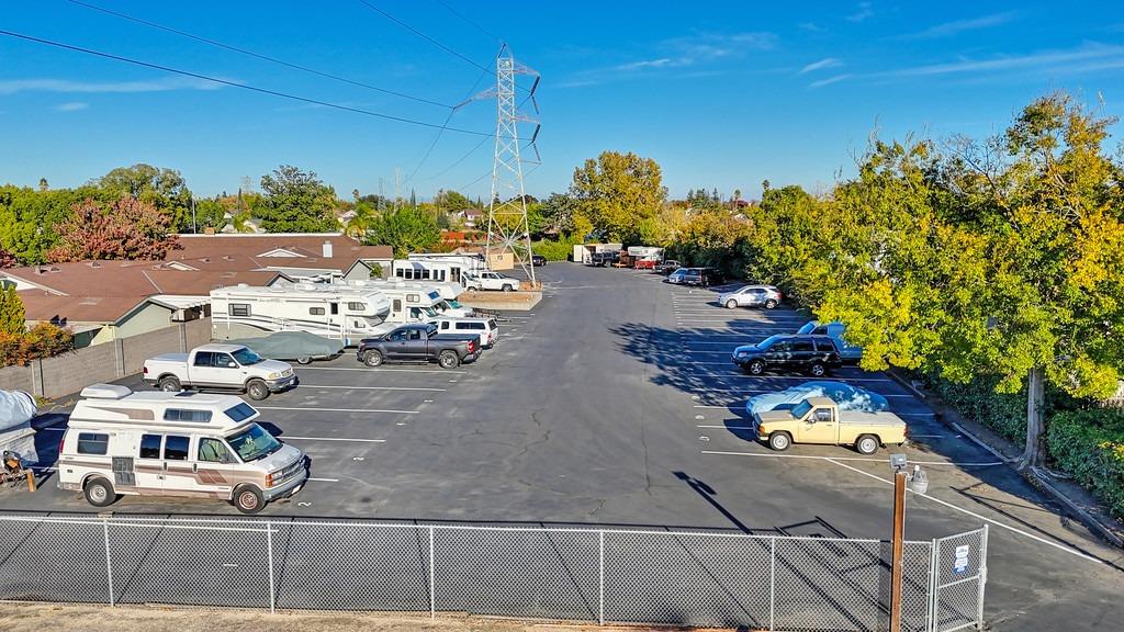 Detail Gallery Image 25 of 88 For 7120 Sunbreeze Ln, Sacramento,  CA 95828 - 2 Beds | 2 Baths