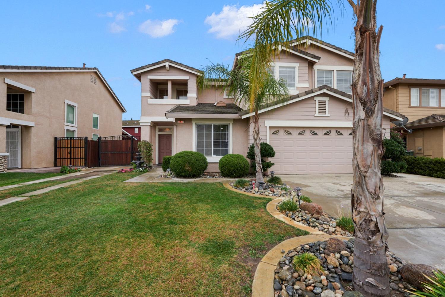 Detail Gallery Image 2 of 37 For 940 Platinum Ave, Lathrop,  CA 95330 - 4 Beds | 2/1 Baths