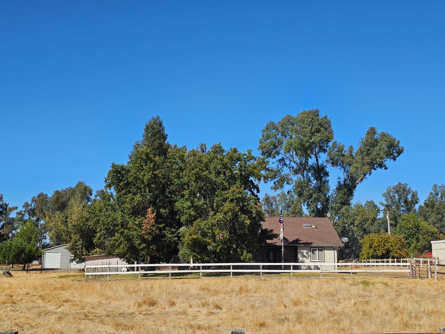 Detail Gallery Image 75 of 99 For 3232 Amoruso Way, Roseville,  CA 95747 - 3 Beds | 2/1 Baths