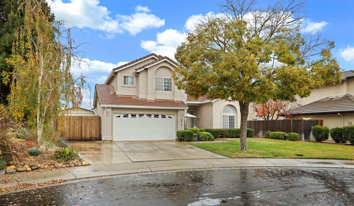 Detail Gallery Image 2 of 36 For 9613 Twin Creeks Ave, Stockton,  CA 95219 - 4 Beds | 3 Baths