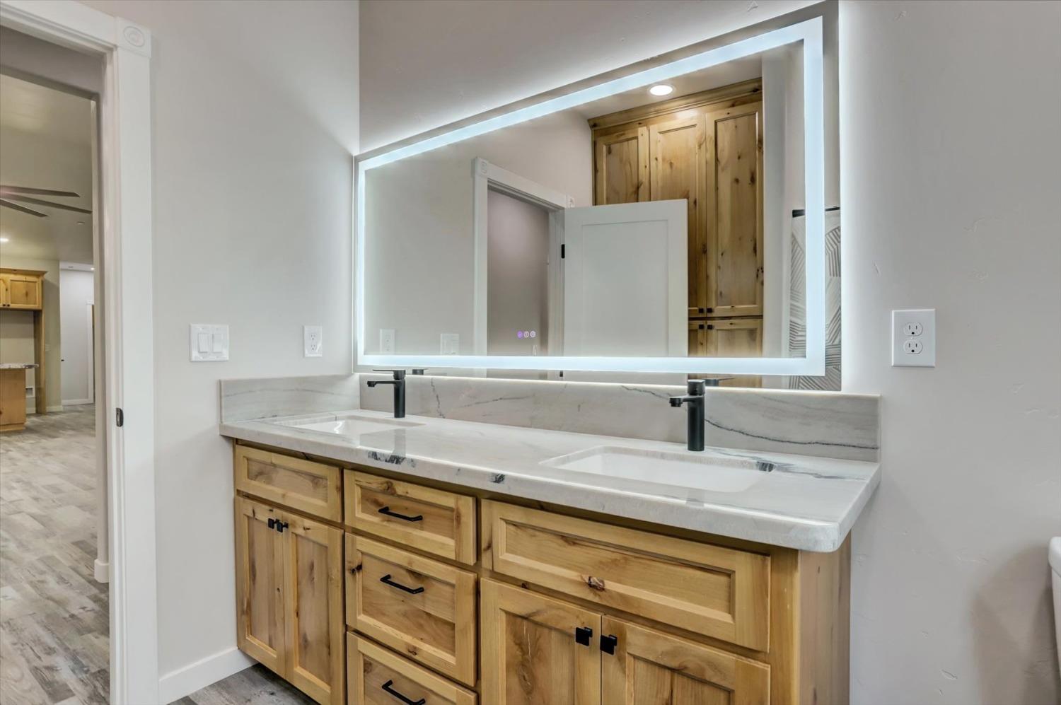 Detail Gallery Image 24 of 62 For 4326 Oak Creek Dr, Marysville,  CA 95901 - 3 Beds | 2/1 Baths