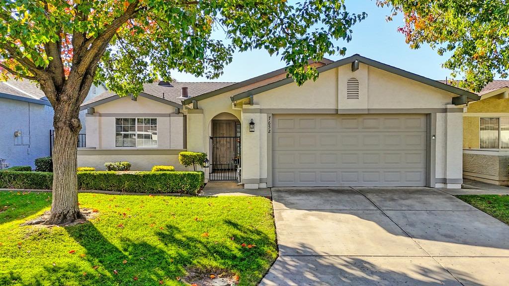 Detail Gallery Image 87 of 93 For 7652 Sunmore Lane, Sacramento,  CA 95828 - 2 Beds | 2 Baths