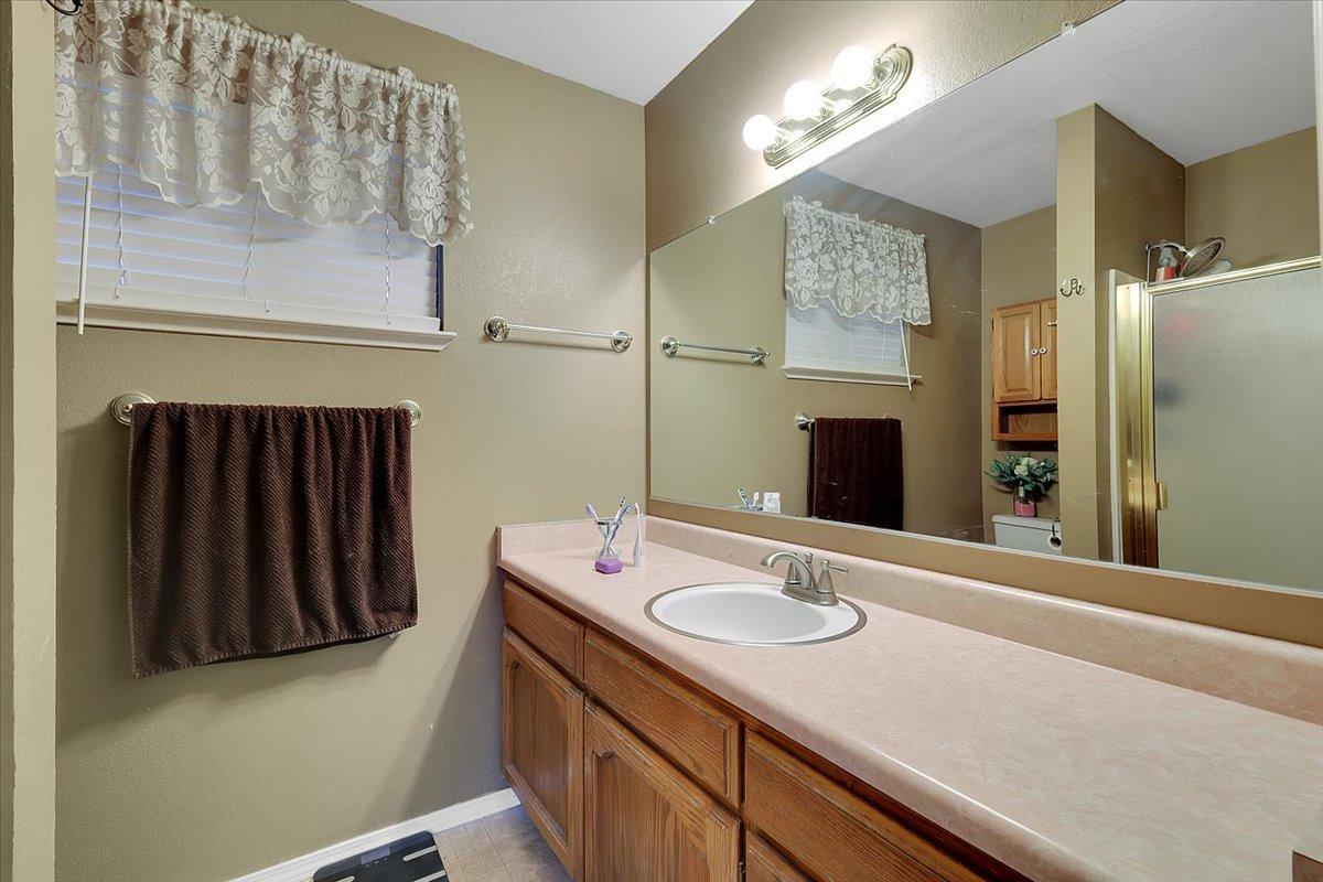 Detail Gallery Image 9 of 25 For 940 Oakview, Yuba City,  CA 95991 - 3 Beds | 2 Baths