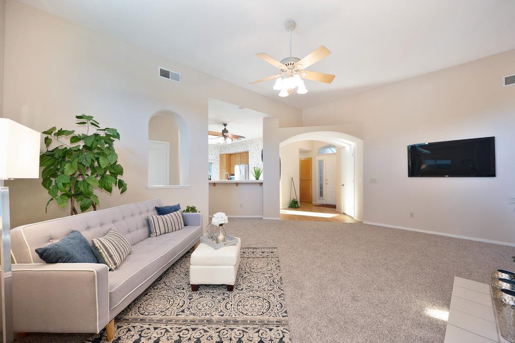 Detail Gallery Image 57 of 88 For 7120 Sunbreeze Ln, Sacramento,  CA 95828 - 2 Beds | 2 Baths