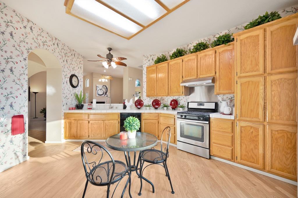 Detail Gallery Image 64 of 88 For 7120 Sunbreeze Ln, Sacramento,  CA 95828 - 2 Beds | 2 Baths