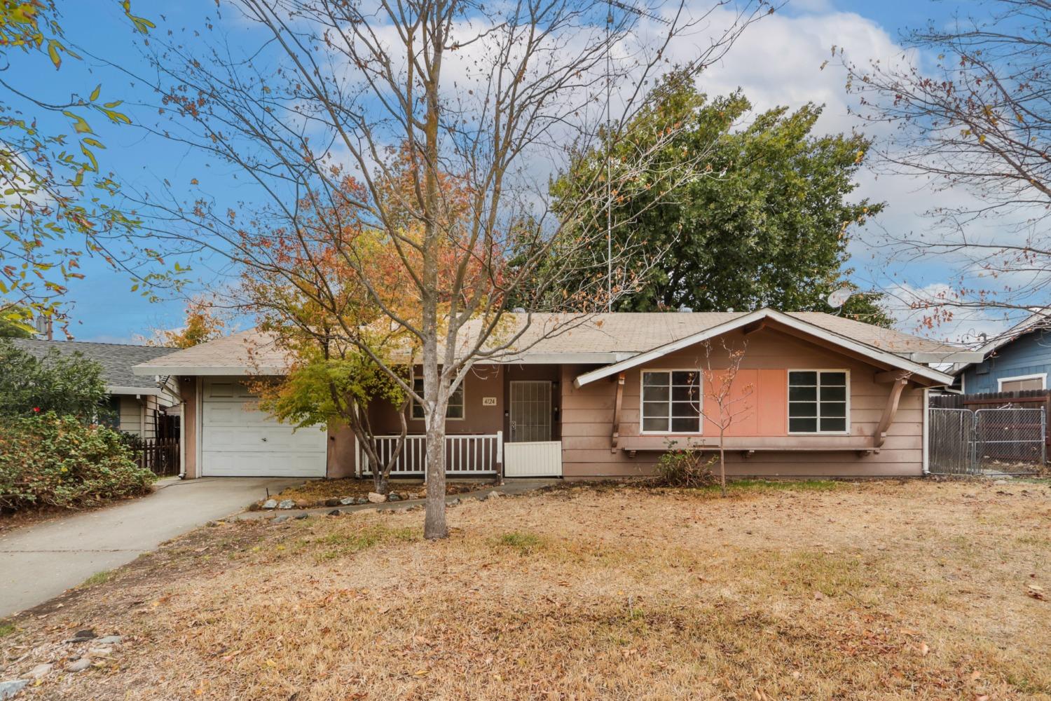 Detail Gallery Image 2 of 39 For 4124 Lund Ct, North Highlands,  CA 95660 - 3 Beds | 1 Baths