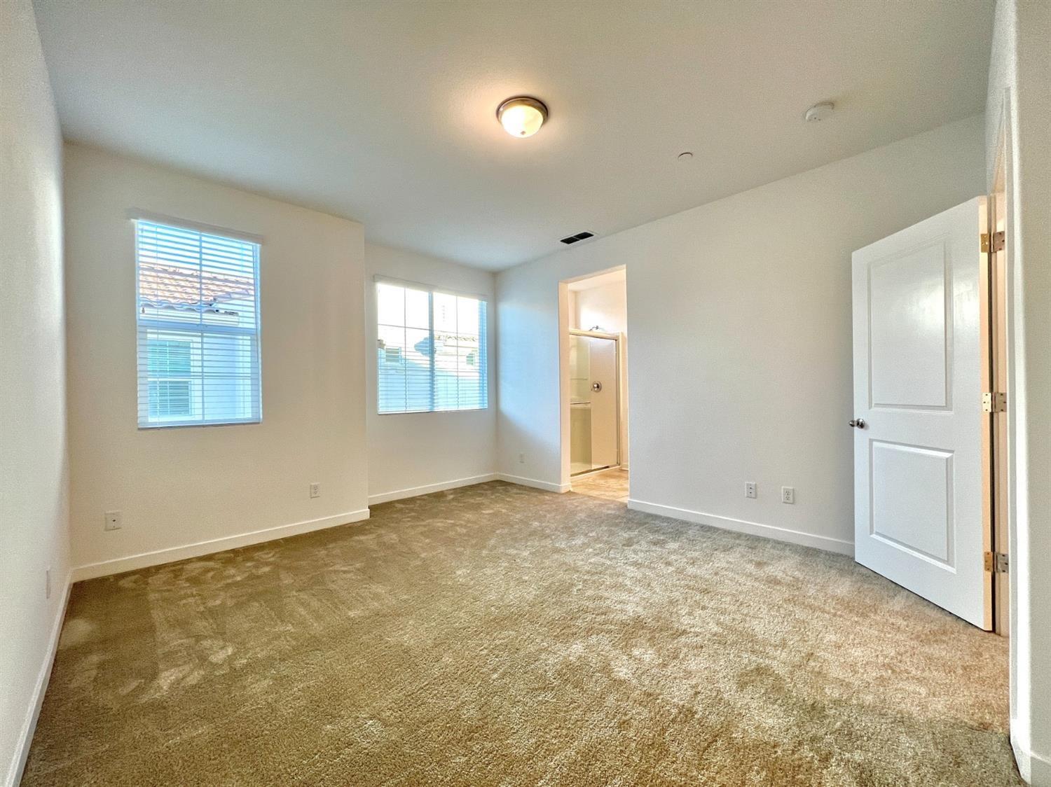 Detail Gallery Image 10 of 14 For 5301 E Commerce Way #61103,  Sacramento,  CA 95835 - 3 Beds | 2/1 Baths