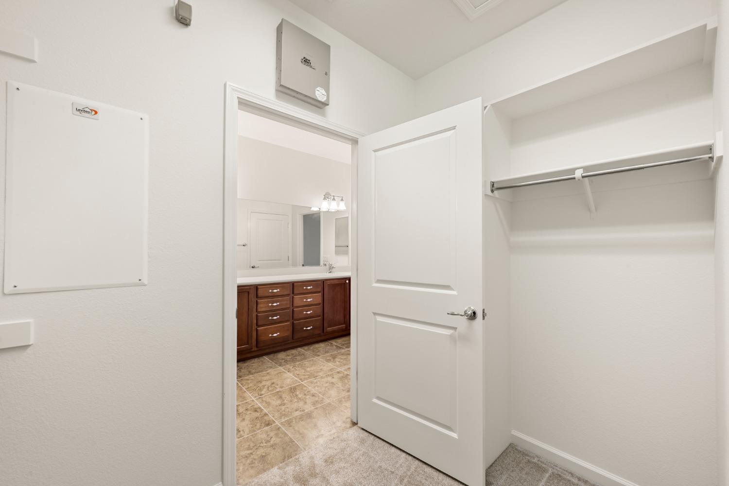 Detail Gallery Image 16 of 42 For 7446 Chatsworth Cir, Elk Grove,  CA 95757 - 3 Beds | 2 Baths