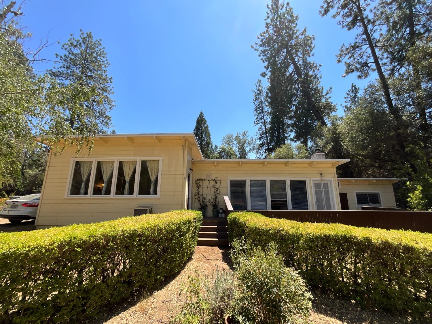 Detail Gallery Image 2 of 37 For 9340 Rices Texas Hill Rd, Oregon House,  CA 95962 - 6 Beds | 4/1 Baths