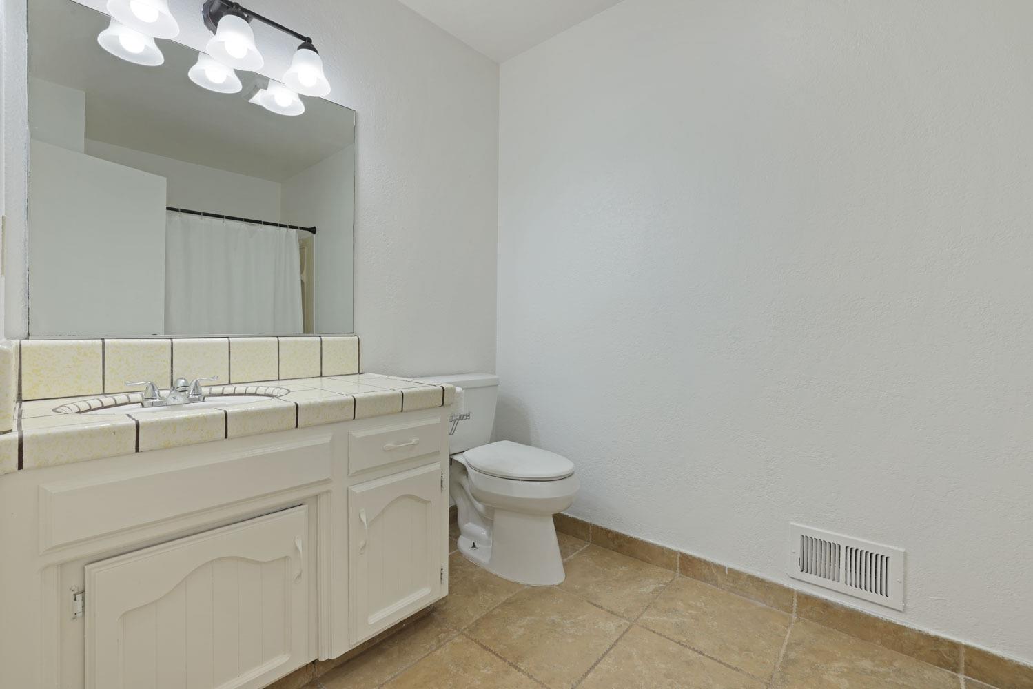 Detail Gallery Image 25 of 53 For 1938 Rose Ave, Ceres,  CA 95307 - 3 Beds | 2 Baths