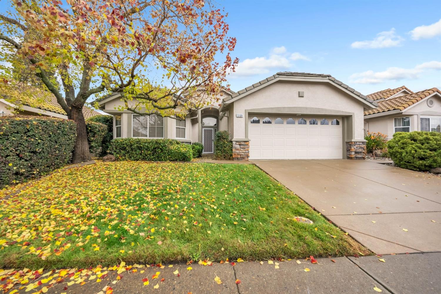 Detail Gallery Image 2 of 30 For 5109 Sugar Pine Loop, Roseville,  CA 95747 - 2 Beds | 2 Baths