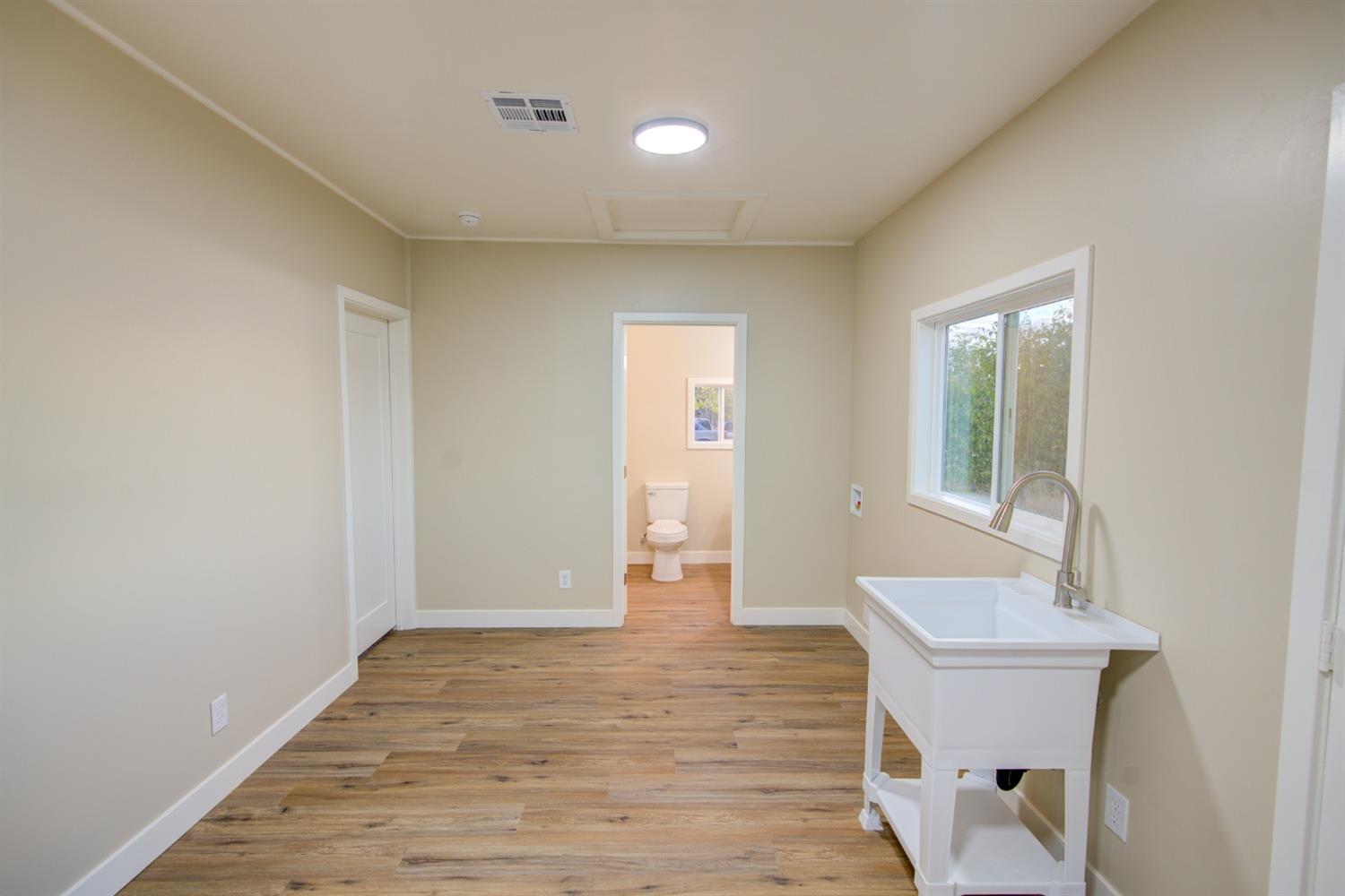 Detail Gallery Image 9 of 18 For 19538 Palm St, Chowchilla,  CA 93610 - 3 Beds | 1 Baths