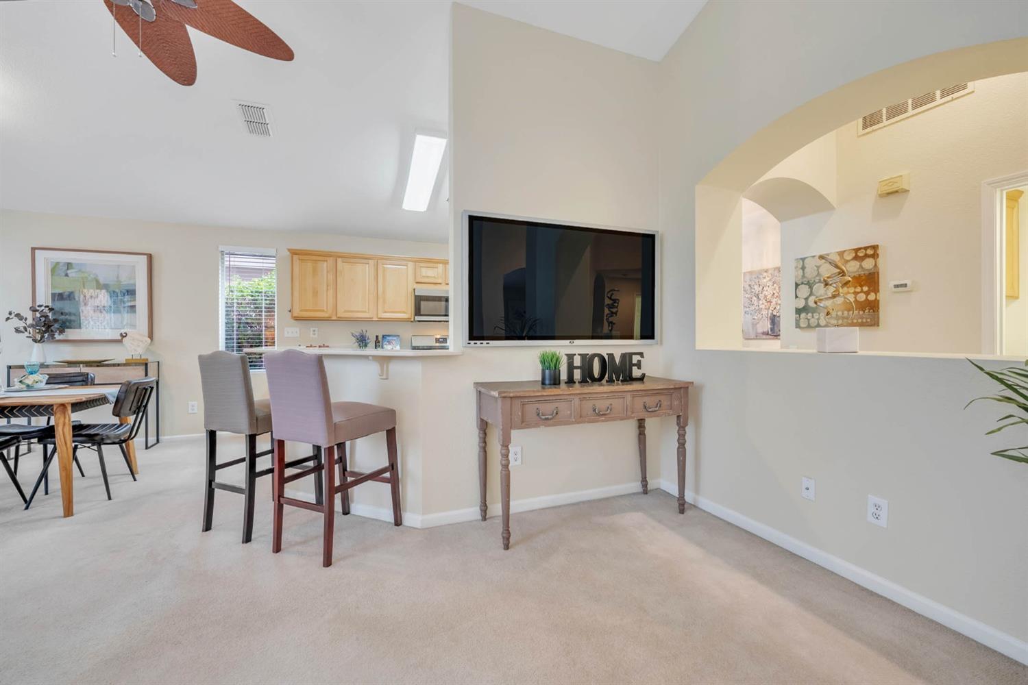 Detail Gallery Image 7 of 30 For 5109 Sugar Pine Loop, Roseville,  CA 95747 - 2 Beds | 2 Baths