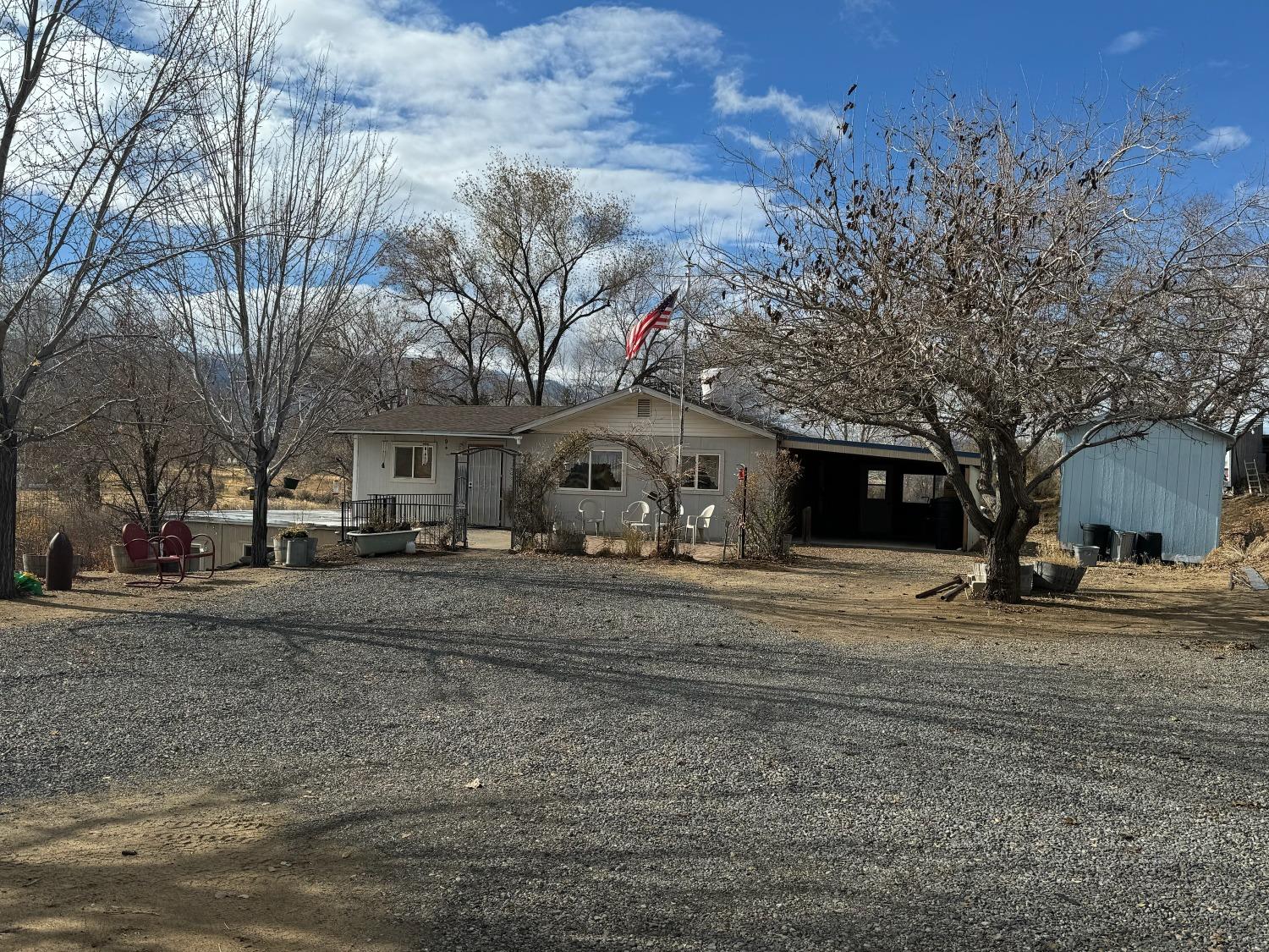 Detail Gallery Image 2 of 45 For 704 Thornton Rd, Susanville,  CA 96130 - 2 Beds | 2/1 Baths