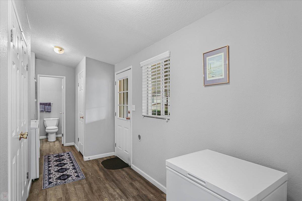 Detail Gallery Image 27 of 61 For 3904 Waimea Ln, Modesto,  CA 95355 - 2 Beds | 2 Baths