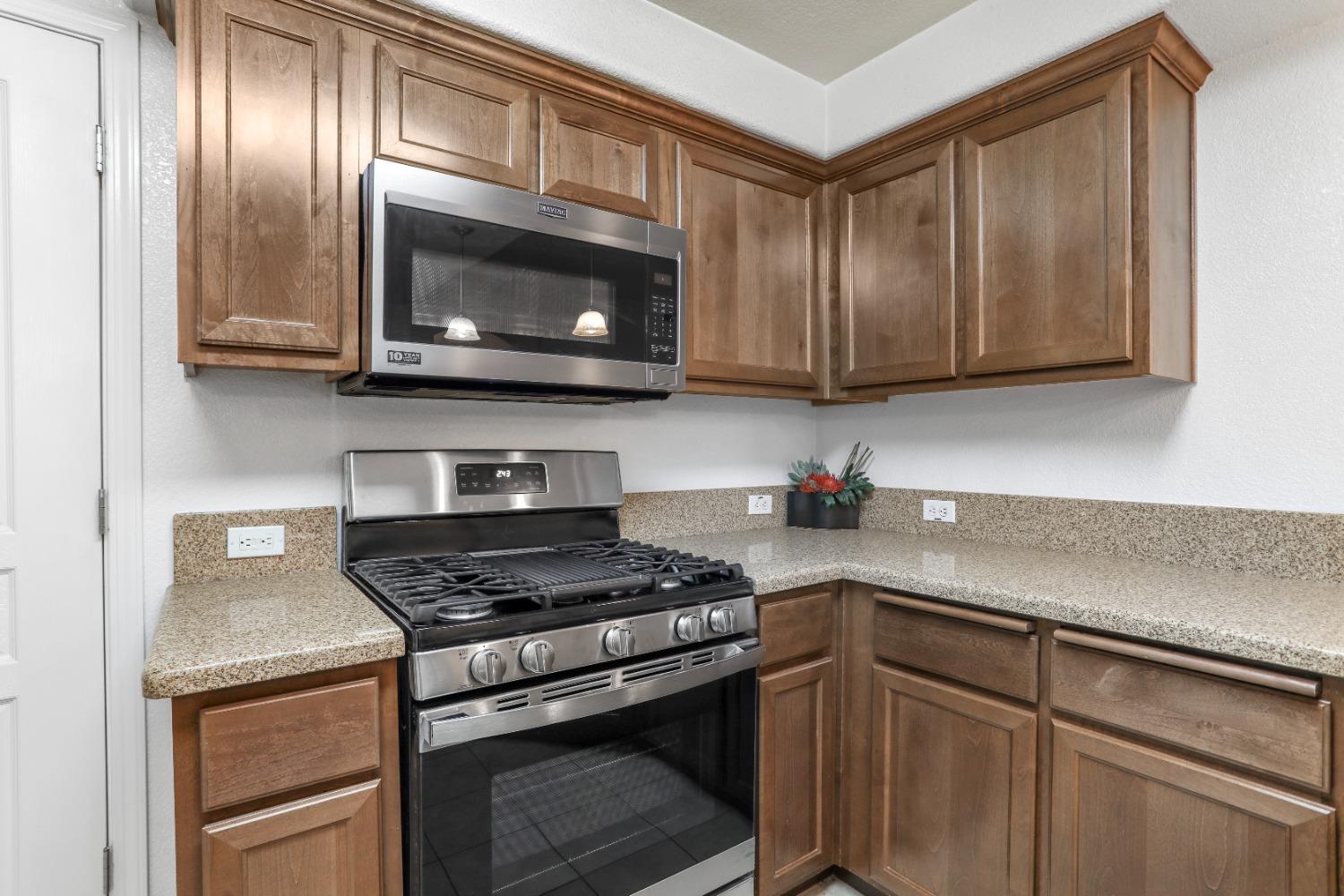 Detail Gallery Image 12 of 33 For 9638 Coney Island Cir #72,  Elk Grove,  CA 95758 - 2 Beds | 2 Baths