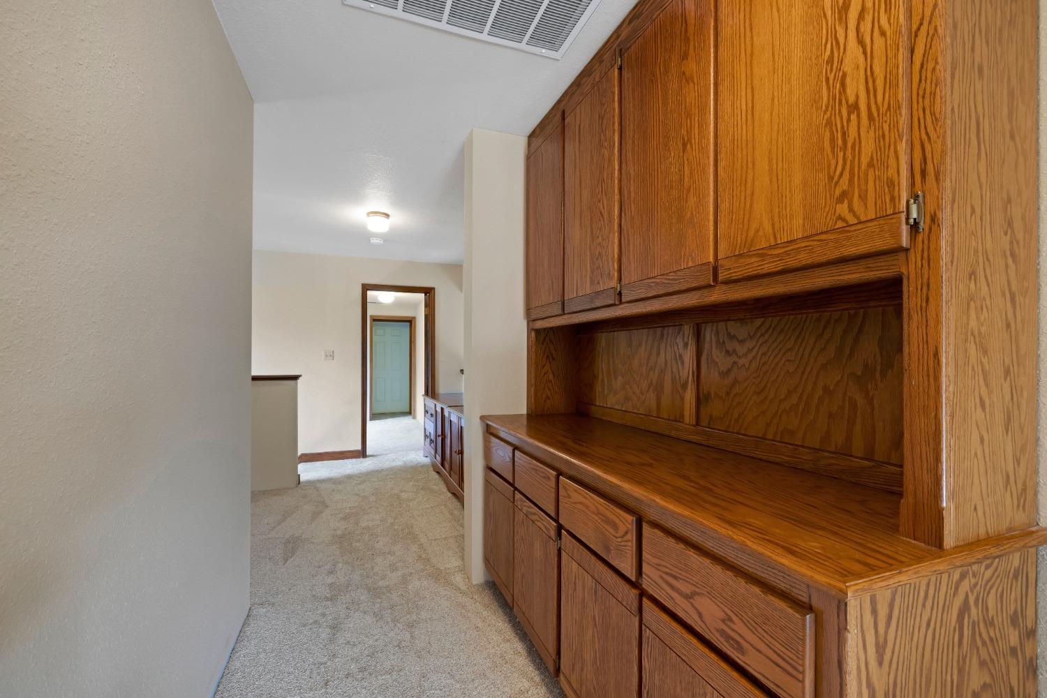 Detail Gallery Image 34 of 71 For 15023 Rio Cir, Rancho Murieta,  CA 95683 - 5 Beds | 2/1 Baths