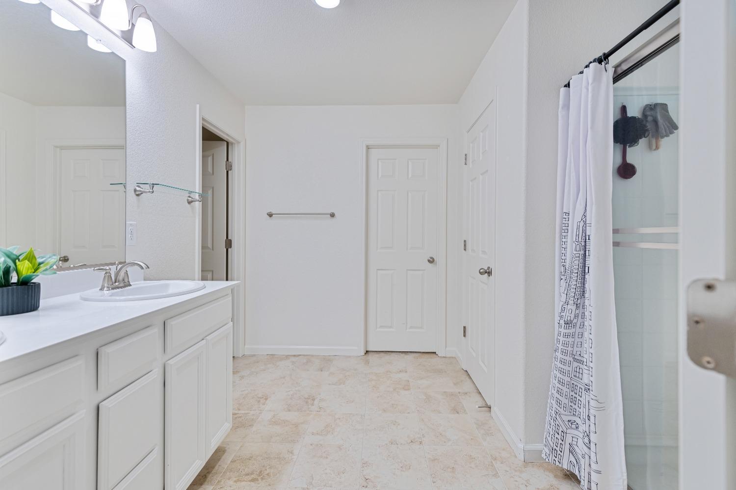 Detail Gallery Image 38 of 46 For 223 Belluno Dr, Stockton,  CA 95209 - 3 Beds | 2/1 Baths