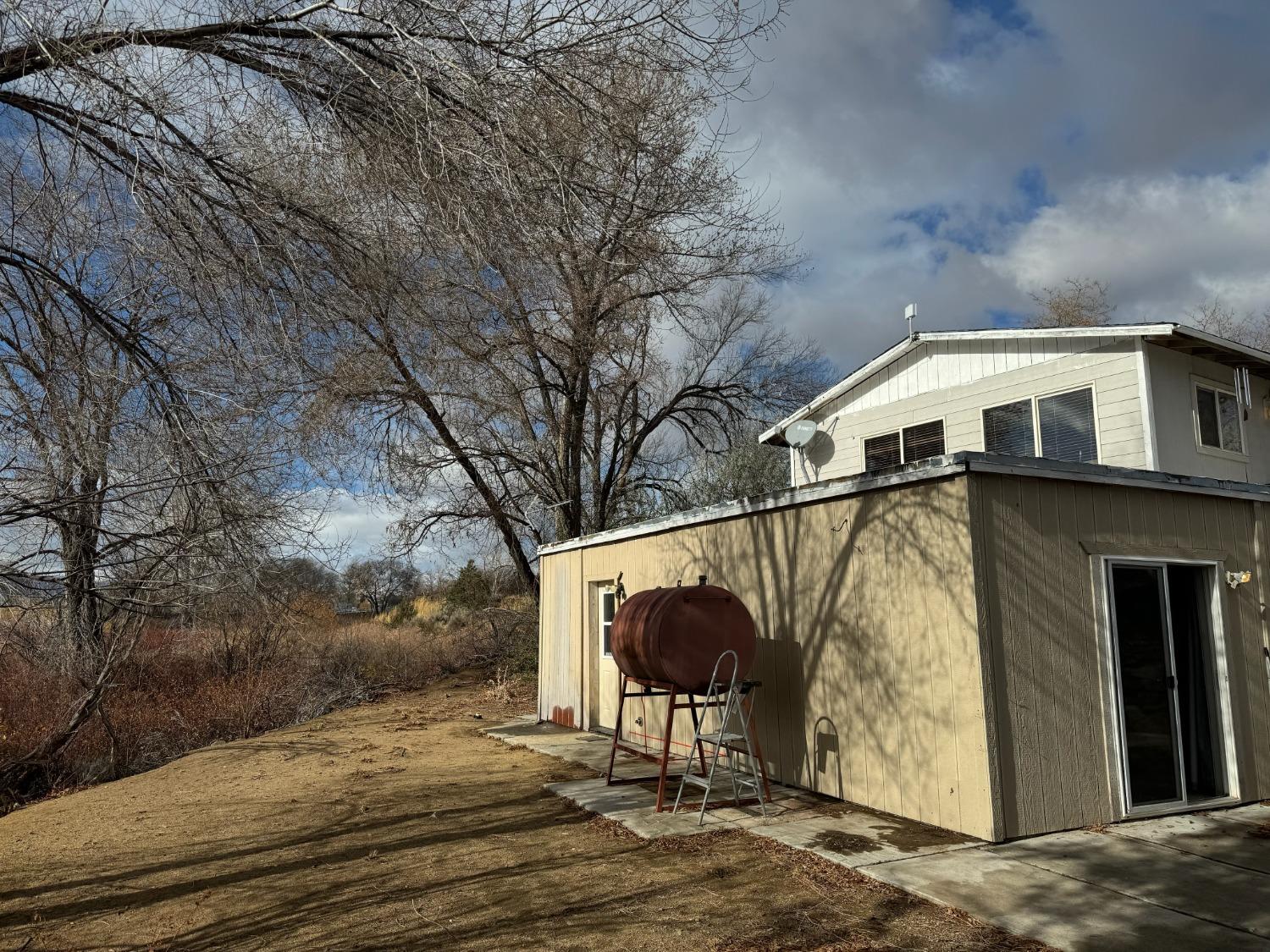 Detail Gallery Image 11 of 45 For 704 Thornton Rd, Susanville,  CA 96130 - 2 Beds | 2/1 Baths