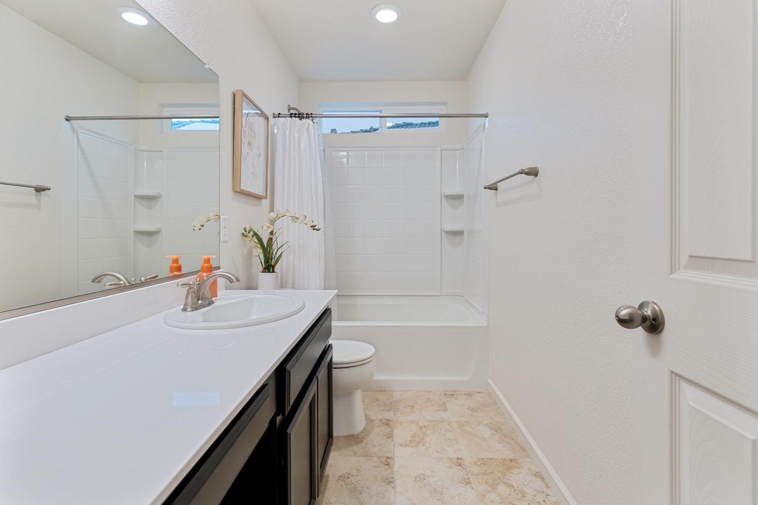 Detail Gallery Image 29 of 46 For 223 Belluno Dr, Stockton,  CA 95209 - 3 Beds | 2/1 Baths