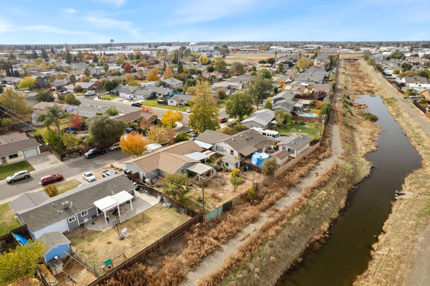 Detail Gallery Image 31 of 34 For 8607 Napier Way, Sacramento,  CA 95828 - 3 Beds | 1/1 Baths