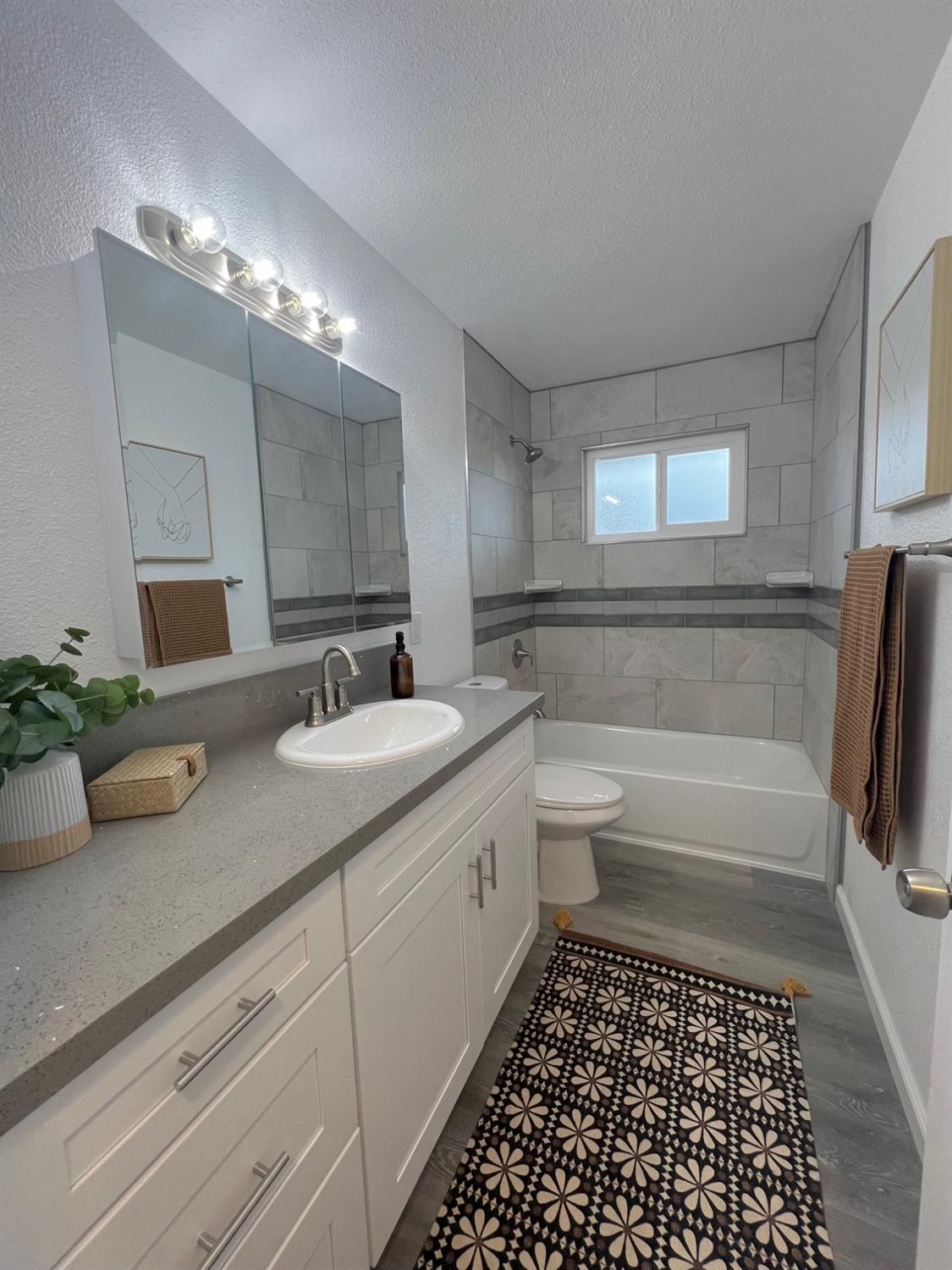 Detail Gallery Image 13 of 20 For 4540 Greenholme Dr #4,  Sacramento,  CA 95842 - 2 Beds | 1 Baths