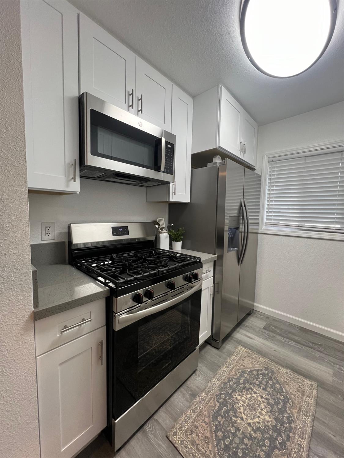 Detail Gallery Image 8 of 20 For 4540 Greenholme Dr #4,  Sacramento,  CA 95842 - 2 Beds | 1 Baths